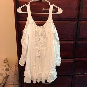 Cute white shirt size XL